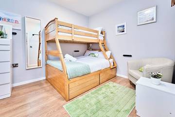 Apartment for 5 People in Portrush, County Antrim, Photo 1