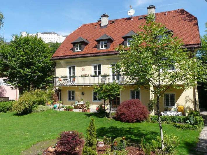 Hotel für 2 Personen, mit Terrasse und Garten in Salzburg