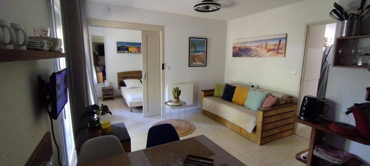 Appartement entier, T2 - Les Villas du Lac - Piscine - Terrasse - Ventilateurs - Wifi in Aureilhan, Côte d’Argent