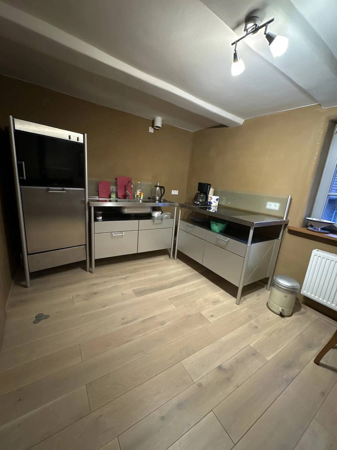 Ganze Wohnung, Ferienwohnung 'Schöneberger Bauernhof - Kuhstall' mit Gemeinschaftsterrasse und Wlan in Hofgeismar, Hessisches Bergland