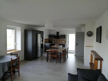 Gîte pour 4 personnes, avec terrasse et jardin à Souvans