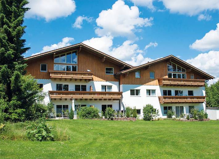 Ferienwohnung für 5 Personen, mit Balkon und Balkon/Terrasse sowie Terrasse und Garten in Dreiländereck (D-A-CZ)