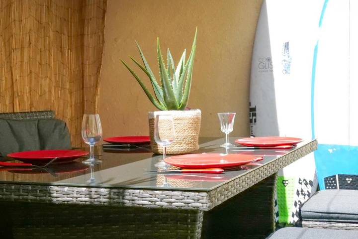 Location de vacances pour 4 personnes, avec terrasse dans Gare Des Sables D Olonne - 2