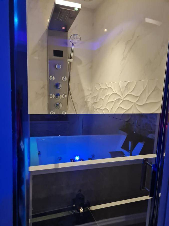 Gîte pour 2 personnes, avec sauna et jacuzzi à Plombières-lès-Dijon - 3