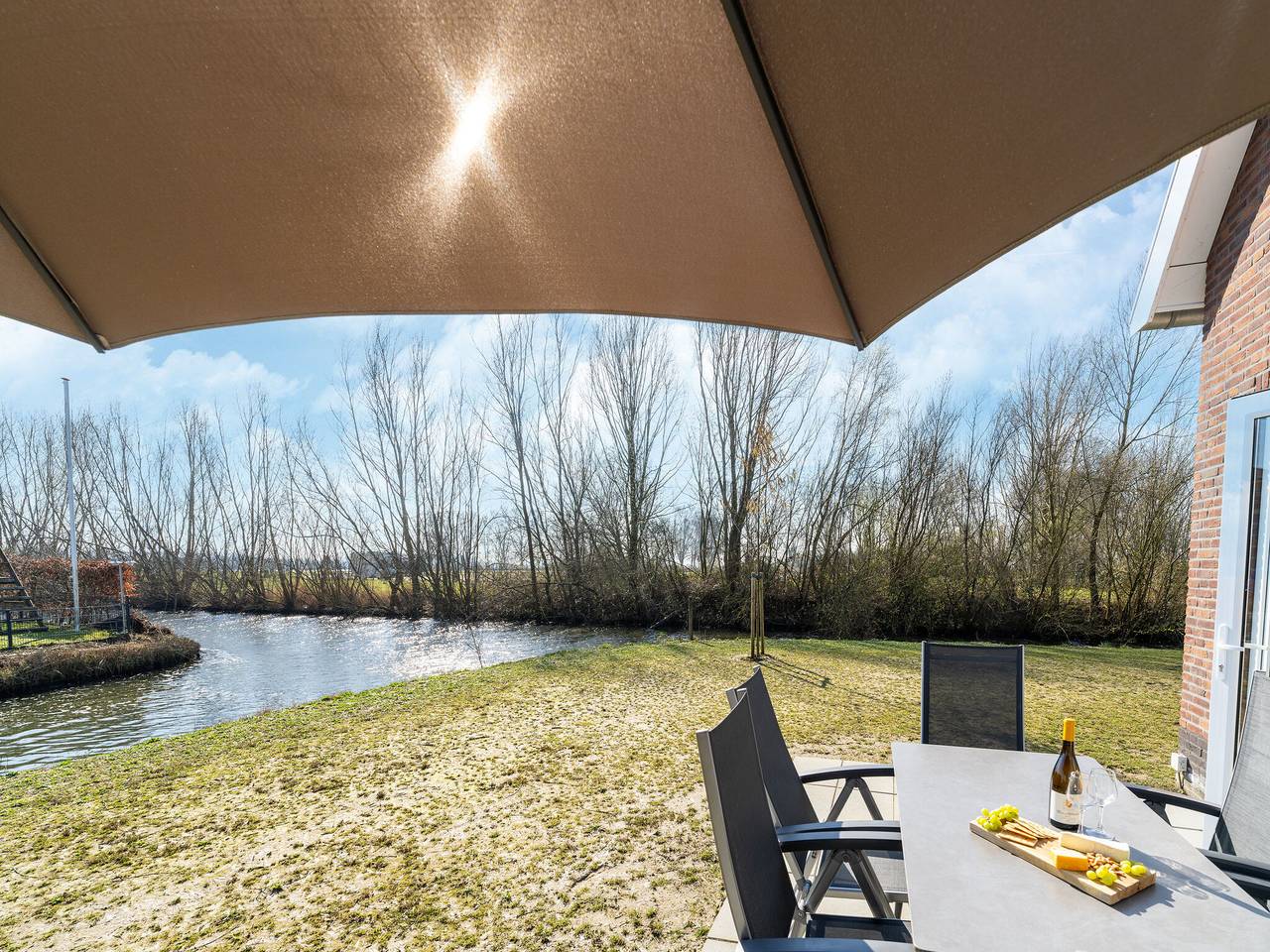 Ferienhaus mit viel Privatsphäre in Bernisse, Niederländische Nordsee