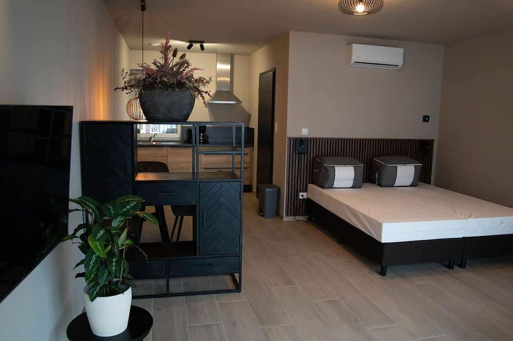 Geheel appartement, Camping Natuurlijk Limburg - Studio in Remersdaal, Voeren