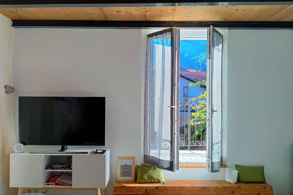 Renovated farmhouse 2min from lake and mountain in Abbadia Lariana, Abbadia Lariana Kommune