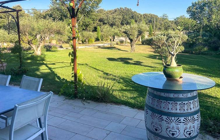 Location de vacances pour 6 personnes, avec terrasse, animaux acceptés à Caromb - 3