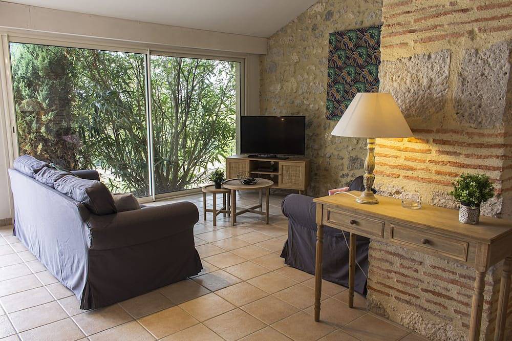 Casa hecha de piedra y renovada para alquiler de vacaciones en Nérac, Albret in Nérac, Nérac region