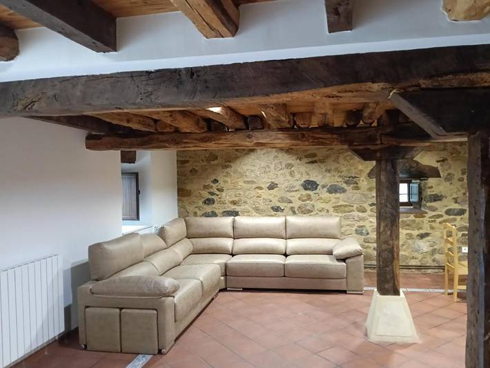 Apartamento de vacaciones para 12 personas, con vistas y terraza, Se admiten mascotas en Las Merindades - 3