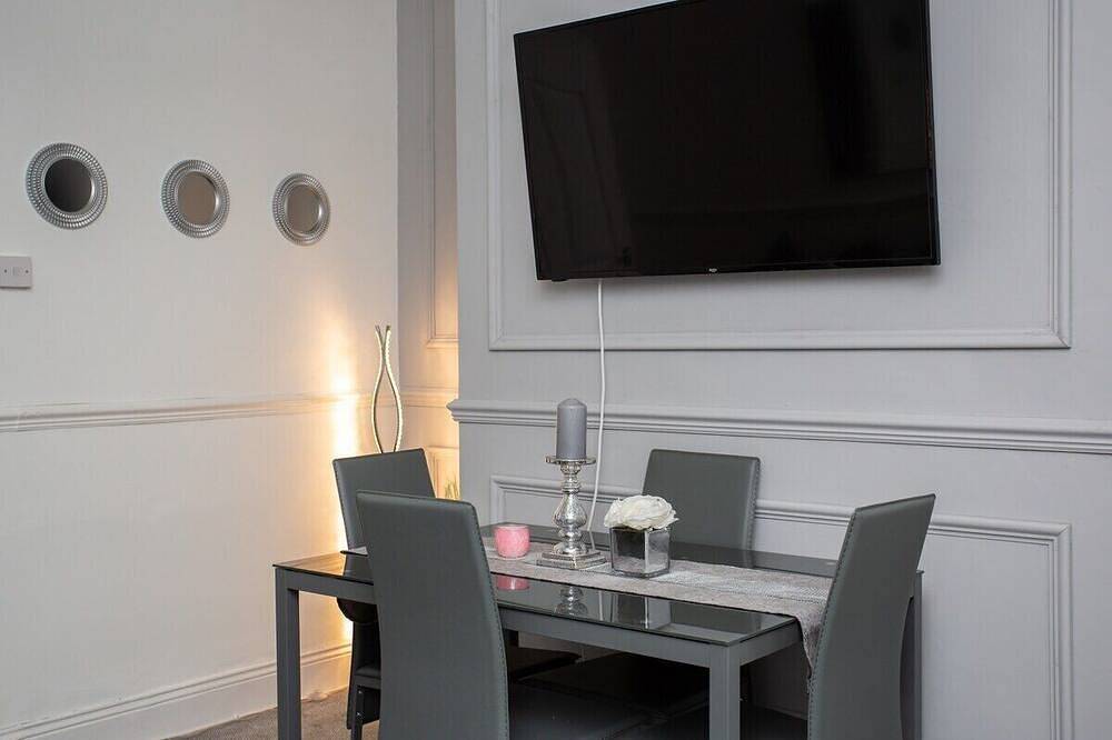 Entire apartment, Spacious 3 bedroom apartment - Saltwell Park in Gateshead