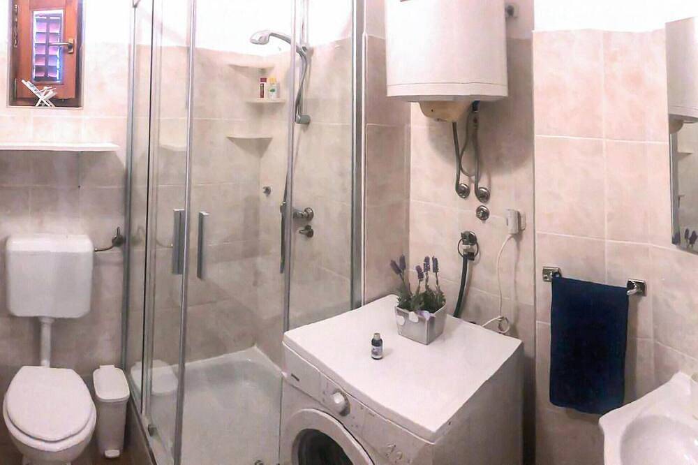 Ganze Wohnung, Cozy apartment in Biograd na Moru with Wifi in Biograd na Moru, Zadar