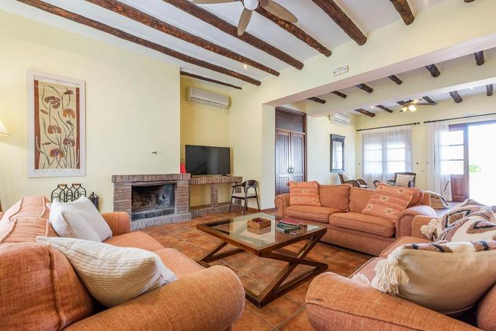 Casa rural para 20 personas, con Terraza y Jardín además de Piscina y Vistas al lago en Alameda - 2