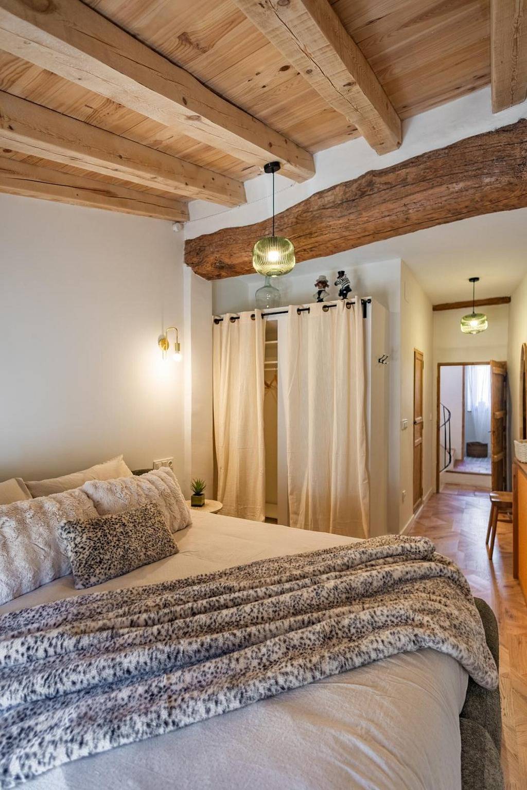 Casa vacacional 'Ca La Mala' con terraza compartida, balcón y Wi-Fi in Biar, Interior de Alicante