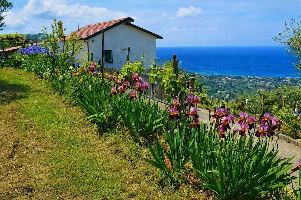 Casa independiente en Monte Tresino in Castellabate, Cilento Coast