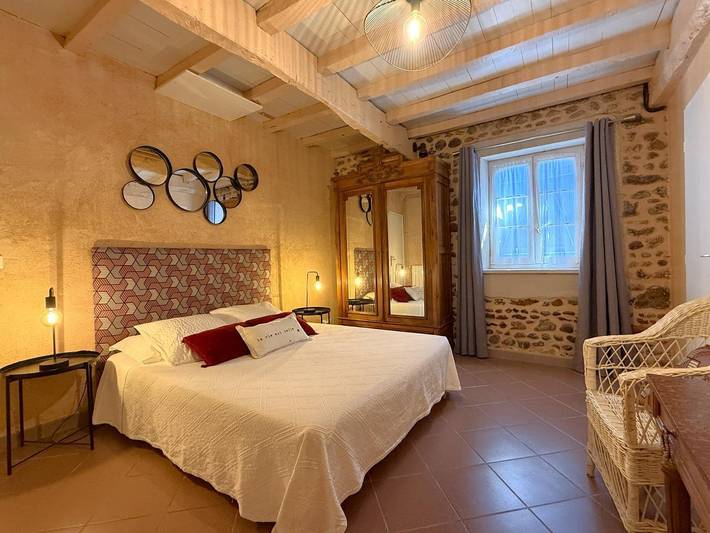 Gîte pour 2 personnes, avec piscine ainsi que terrasse et jardin, animaux acceptés dans Béarn - 3