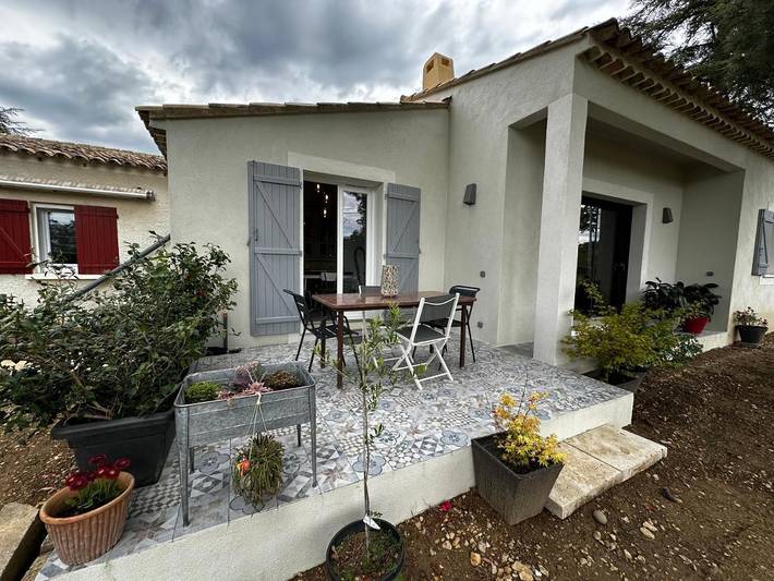 Maison d’hôte pour 2 personnes, avec Terrasse et Jardin ainsi que Piscine et Vue à Lourmarin