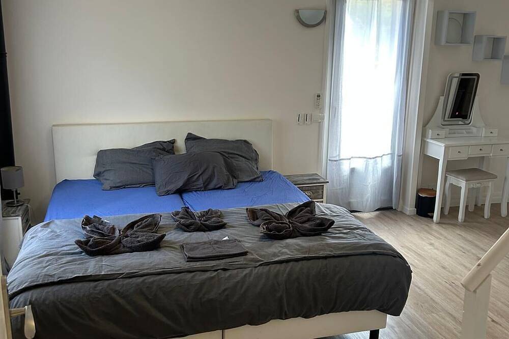 Ideal for vacations with family or friends: semi-detached house 150 m². in Mougins, Mittelmeerküste (Frankreich)