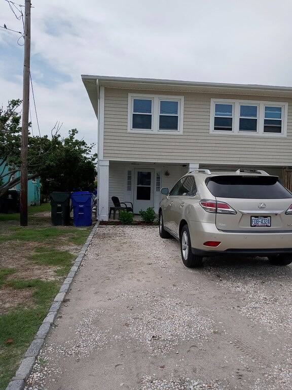 Ganze Wohnung, Just a 2 minute walk to the Atlantic Ocean!\n in Surf City, Topsail Island