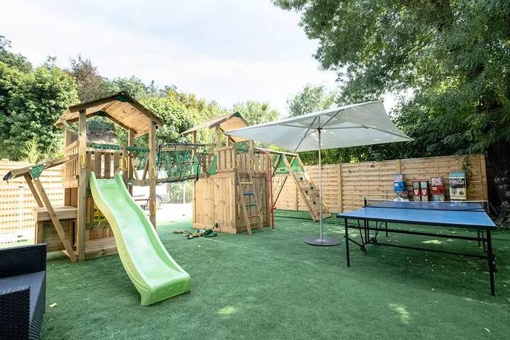 Mobil home pour 2 personnes, avec piscine à Auribeau-sur-Siagne - 2