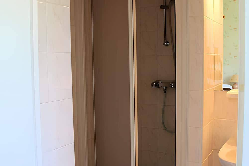 Chambres d'hôtes bellevue - Chambre 4 in Junhac, Région d'Aurillac