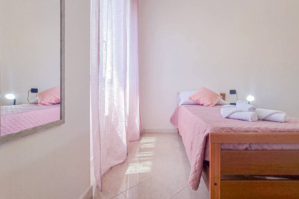 Ganze Wohnung, Einzelzimmer mit privatem Bad in Gonnesa, Iglesiente