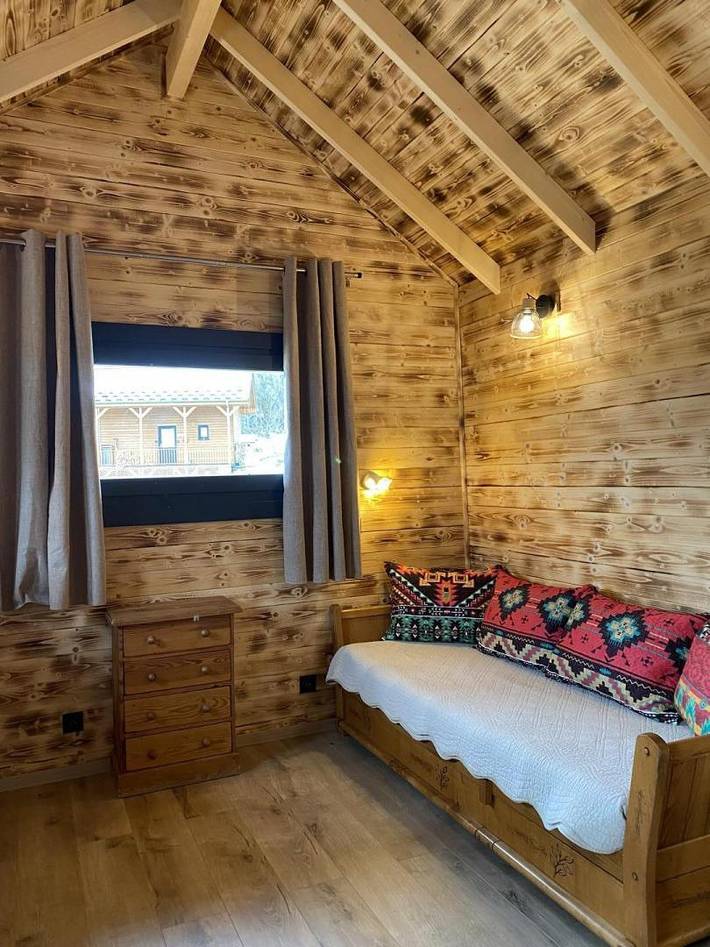 Gîte pour 2 personnes, avec terrasse en Savoie - 2