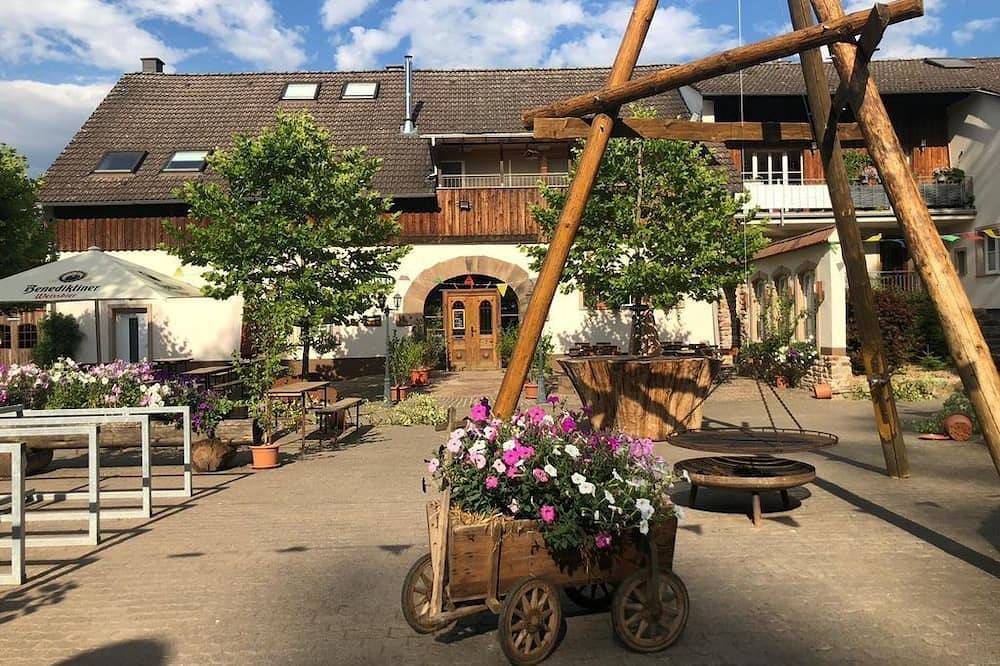 Apartamento entero, Forsthof Nunkirchen - Holiday apartment Schwalbennest in Wadern, Saar-Nahe-Bergland