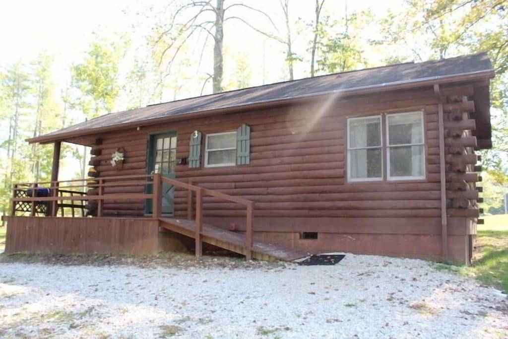 Log Cabin 3 at Osborn Boat Ramp on Patoka Lake in Patoka Lake