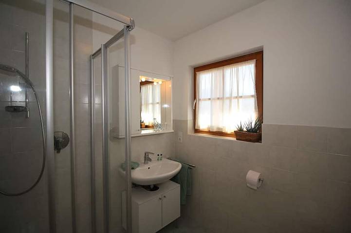 Ganze Wohnung, Fw Talblick bei Im Winkl / gr. Wohnung im 2 Ob mit herrlichen Blick auf Umgebung in Dietenheim, Bruneck