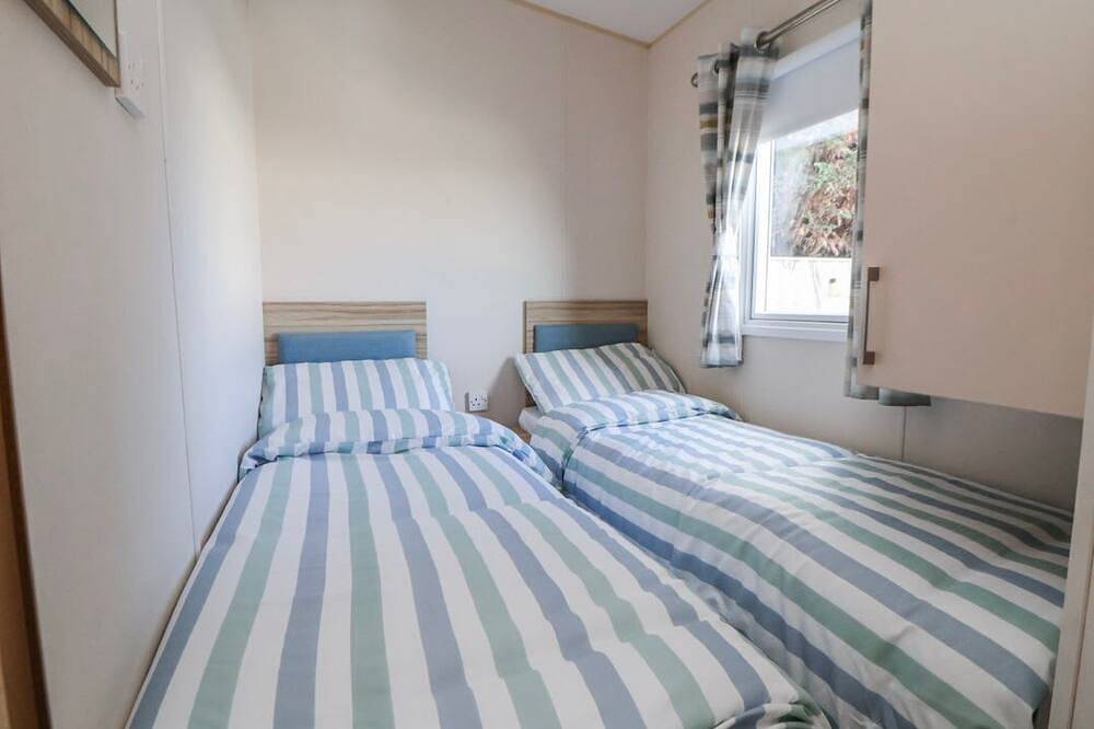 236, Towyn - A Cozy Retreat in Towyn, Conwy region
