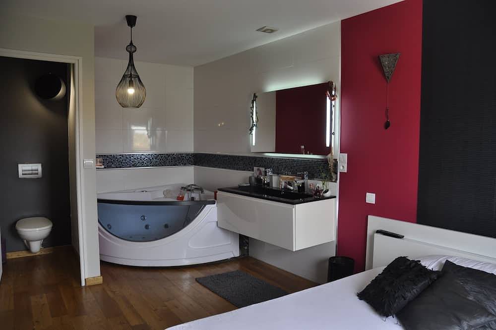 \"Esprit Loft 34\" à 20 mm des Plages/ bain à  remous 2 pers in Mauguio, Côte méditerranéenne (France)