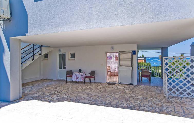 Gîte pour 2 personnes, avec terrasse et jardin dans Hvar - 3