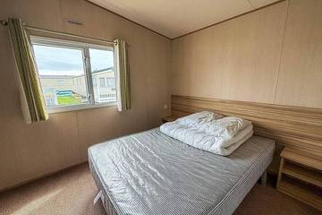 Glamping for 6 People in St Osyth, Essex, Photo 1