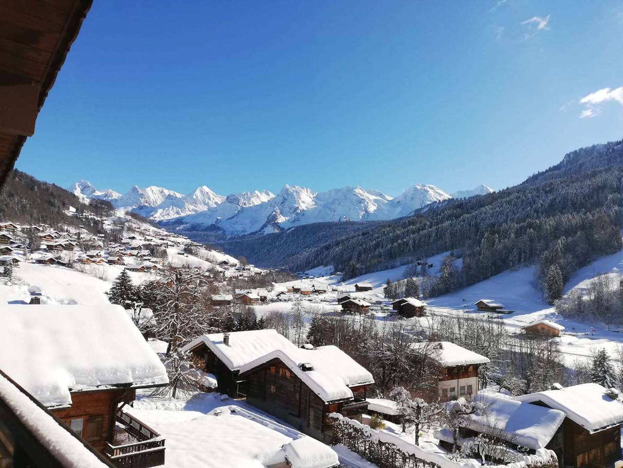 Apartamento vacacional entero, Au Coeur du Grand Bornand avec vue sur les Aravis in Le Grand-Bornand, Región de Annecy