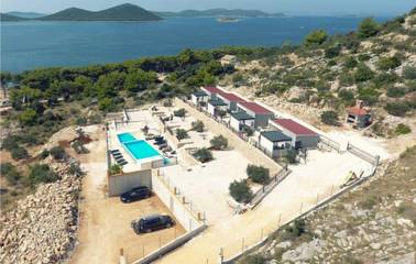 Ferienhaus für 4 Personen, mit Terrasse und Garten sowie Pool in Drage