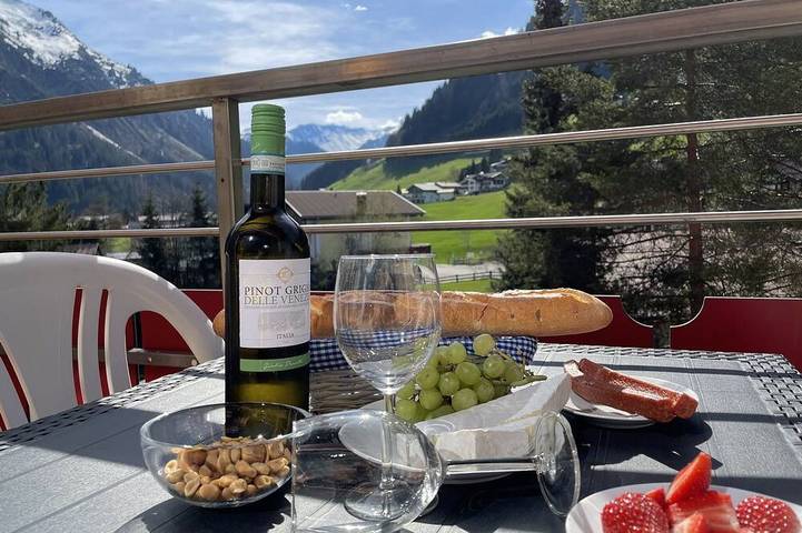 Vakantieappartement voor 4 personen, with tuin and sauna as well as zwembad and balkon - 1