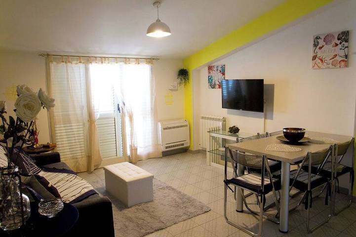 Appartement entier, Maison de vacances La Mansarda in Spiaggia di Gioiosa, Marina di Gioiosa Ionica