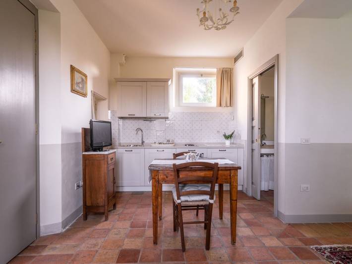 Apartamento entero, Studio-Apartment mit Garten, Grill, Pool und Aussicht in Pésaro, Valle del Metauro