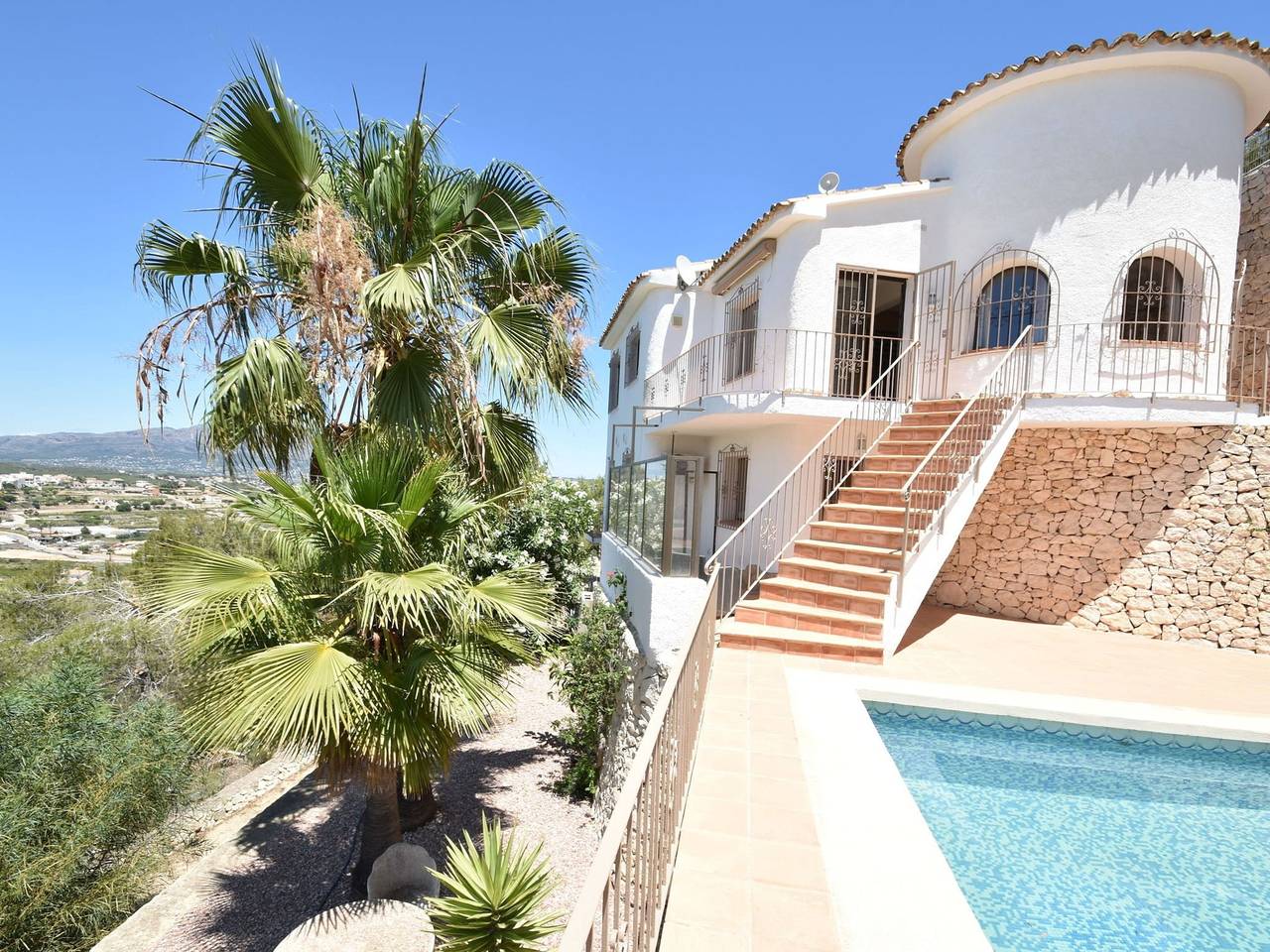 Luxury Villa with Private Swimming Pool in Benitachell in Poble Nou de Benitatxell, Costa Blanca