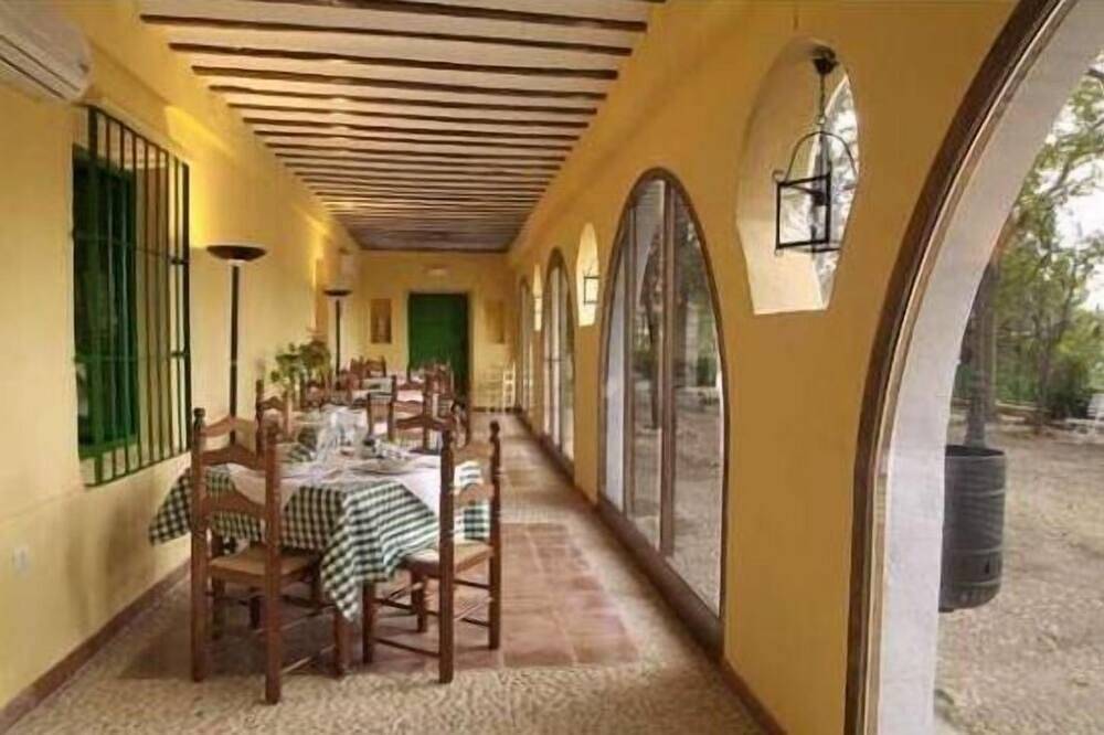Casa rural Los Cerrillos para 20 personas in Argamasilla de Alba, Provincia de Ciudad Real