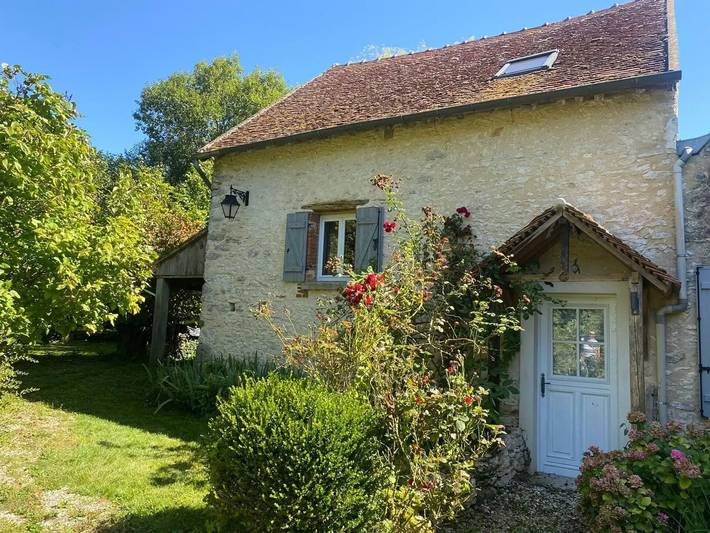 Location de vacances pour 4 personnes, avec jardin à Bannost-Villegagnon