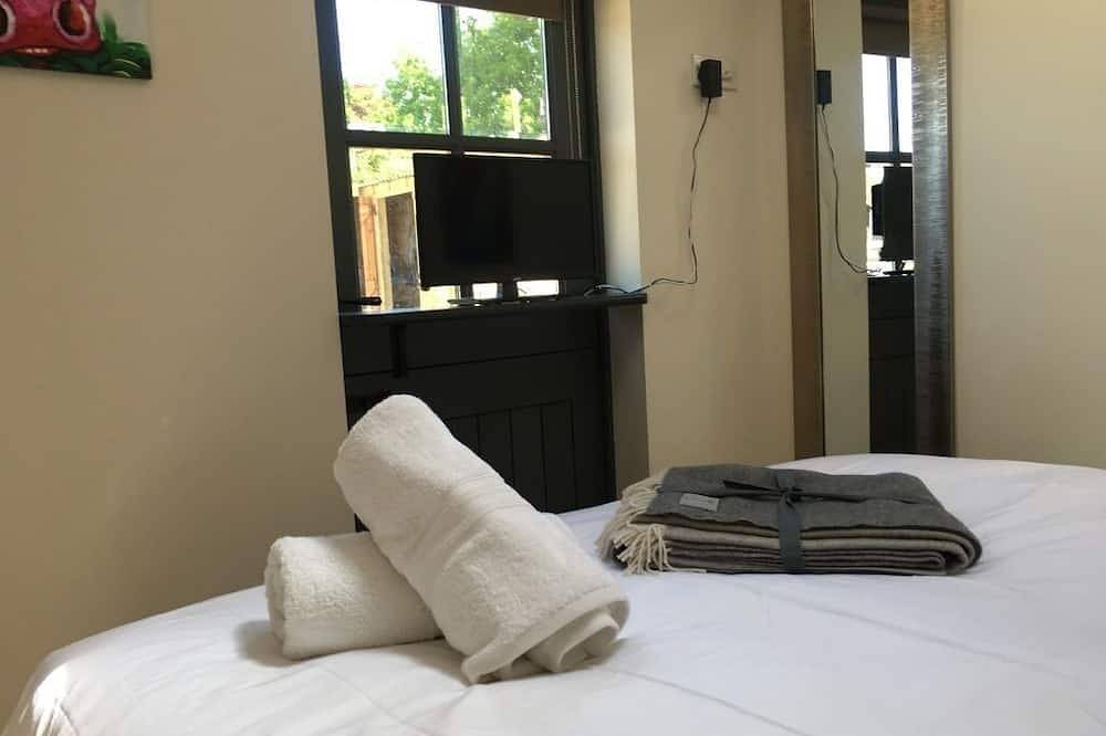 Appartement entier, Excellent emplacement, écurie récemment convertie, Elstar. in Yate, Gloucestershire du Sud