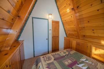 Log Cabin for 8 People in Moonridge, Big Bear Lake, Photo 4