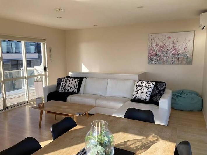 Holiday apartment for 7 people, with balcony in Mount Maunganui