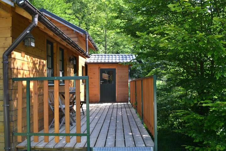 Gîte pour 4 personnes, avec terrasse et vue sur le lac ainsi que jardin et vue à Aywaille - 3