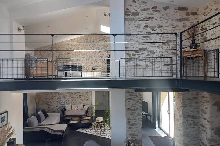 Location de vacances pour 16 personnes, avec terrasse et jardin dans Sèvremoine - 4