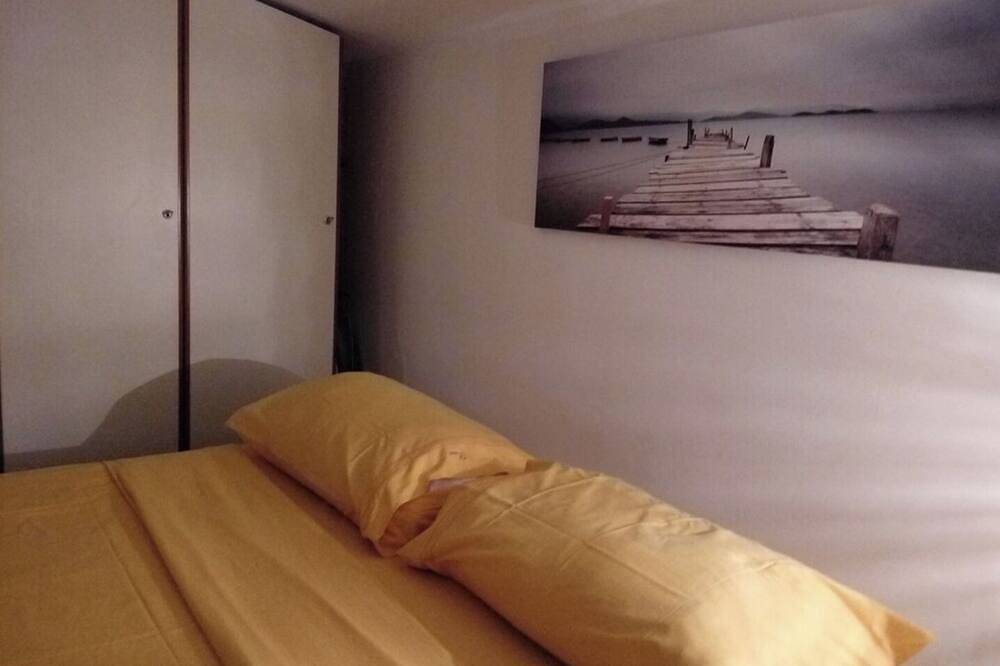 Apartamento entero, Espléndido ático junto al mar. Vista impresionante in Palermo, Provincia de Palermo