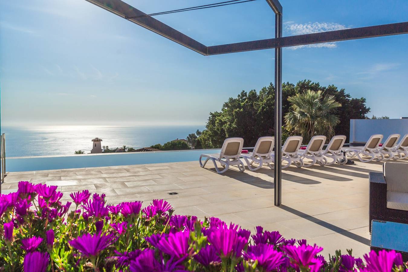 Villa "Verde" avec vue sur la mer, piscine privée et Wi-Fi in Monte de los Almendros, Salobreña