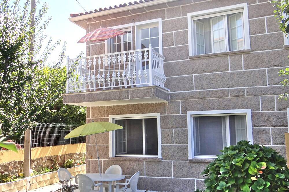 Entire apartment, Apartment in Lariño with wifi in Carnota, Rías Baixas